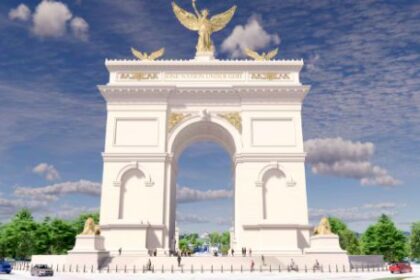 otro-arquitecto-egipcio:-trump-hace-su-‘salon-de-baile’-y-planea-un-colosal-‘arco-del-triunfo”-en-washington
