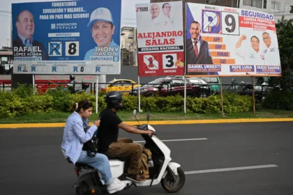 elecciones-en-peru-|-con-35-candidatos-y-la-gobernabilidad-en-jaque,-el-pais-elige-a-su-noveno-presidente-en-diez-anos