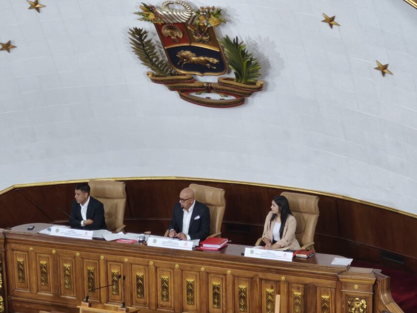 gobierno-se-blinda-con-devoe-en-fiscalia-y-deja-defensoria-en-segundo-plano