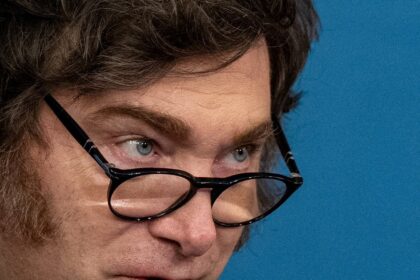 javier-milei-y-sus-medidas,-en-vivo:-“es-falso-que-estemos-mal”,-el-mensaje-de-milei-para-defender-el-rumbo-de-la-economia-antes-de-que-se-conozca-la-inflacion-de-marzo