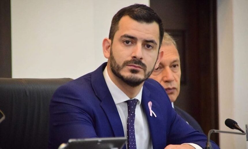 posadas-|-el-concejal-jair-dib-propuso-un-trabajo-conjunto-entre-provincia,-municipio,-distribuidora-y-usuarios-para-ampliar-el-acceso-real-a-la-red-cloacal