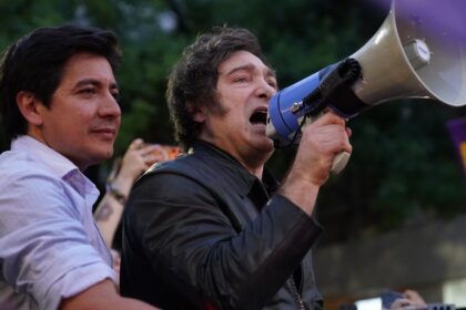 milei-prepara-un-viaje-al-reino-unido:-quiere-ver-al-premier,-a-un-lider-de-derecha-y-a-mick-jagger
