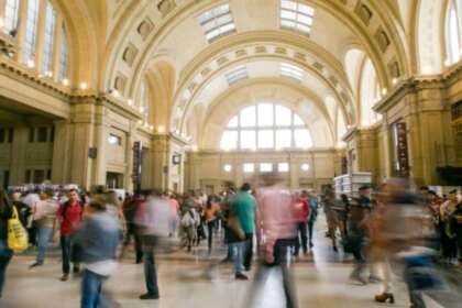mas-de-20-empresas-quieren-liderar-la-renovacion-“verde”-de-la-estacion-constitucion