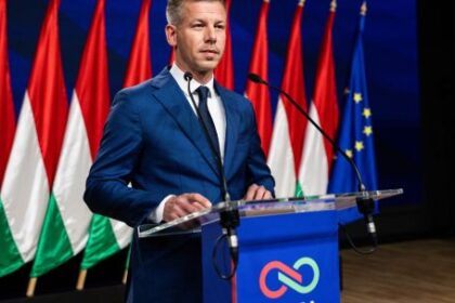 magyar-acusa-a-canciller-hungaro-de-destruir-documentos-de-ue