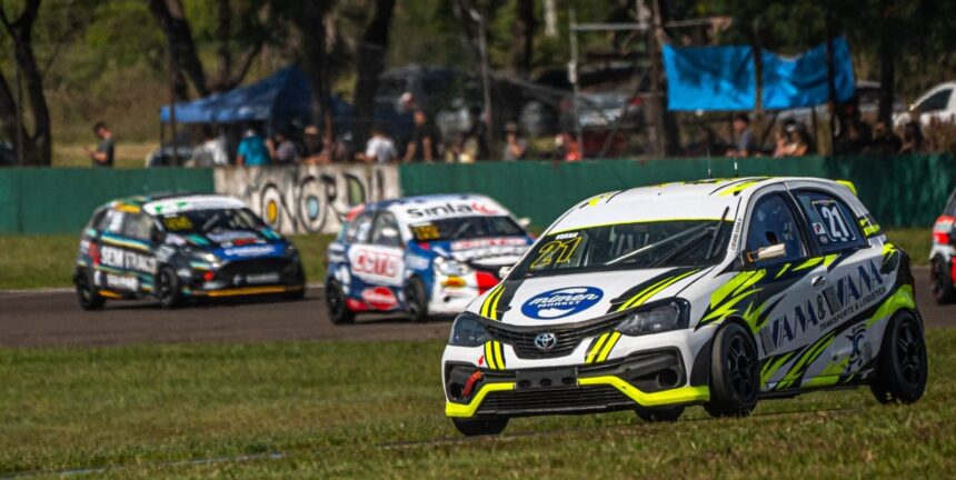 automovilismo-|-luciano-viana-cerro-un-gran-domingo-con-un-sexto-puesto-en-la-clase-3-del-turismo-pista