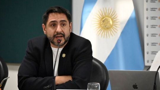 un-legislador-de-llaryora-se-autocalifico-como-“zurdo-de-mierda”-y-lo-convirtio-en-orgullo-politico-frente-a-milei