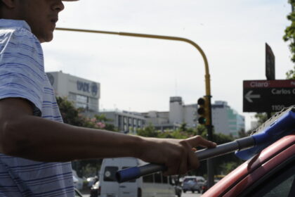 datos-oficiales:-hay-9-millones-de-personas-que-trabajan-en-negro