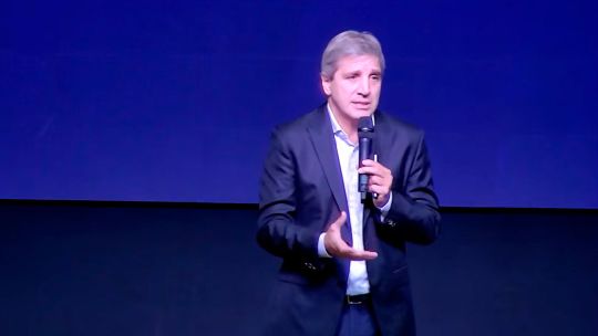 inflacion-de-marzo:-luis-caputo-estima-que-“seguramente-sera-arriba-de-3%”