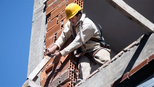 la-informalidad-laboral-alcanzo-al-43%-de-los-trabajadores-a-fines-de-2025