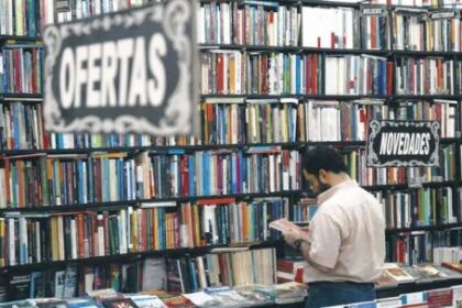 tendencia:-mas-titulos-que-nunca,-pero-menos-libros-impresos-marcan-la-paradoja-del-mercado-editorial-argentino