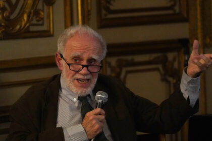 entre-el-cordero-y-el-elefante:-como-el-arte-represento-a-dios-sin-mostrarlo,-segun-jose-emilio-burucua