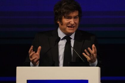 javier-milei-y-sus-medidas,-en-vivo:-se-conoce-la-inflacion-de-marzo-y-el-presidente-habla-en-la-cumbre-de-la-camara-de-comercio-de-ee.uu