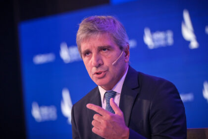 caputo-reitero-que-la-inflacion-se-desacelerara-en-abril-y-prometio-que-vienen-“los-mejores-18-o-20-meses-de-la-argentina-en-decadas”