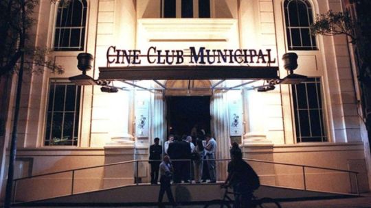 a-25-anos-de-su-creacion,-el-cineclub-suma-un-homenaje-permanente-a-salzano