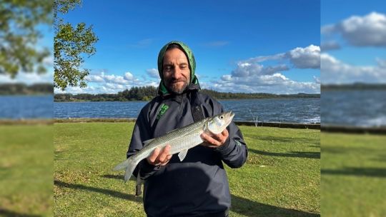 otono-a-puro-pejerrey:-una-laguna-que-vuelve-a-destacarse-cerca-de-mar-del-plata