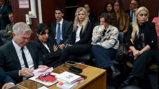 new-trial-into-diego-maradona’s-death-begins-in-san-isidro