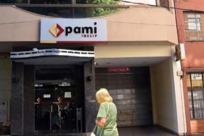 continua-el-paro-de-medicos-de-cabecera-de-pami-en-rechazo-a-la-nueva-modalidad-de-pago-que-reduce-sus-ingresos-mas-del-50%
