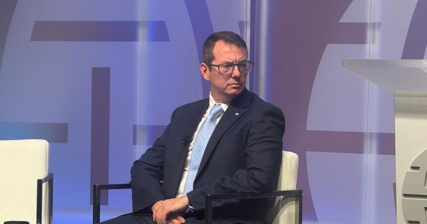 en-washington,-el-secretario-de-hacienda-dijo-que-ya-se-hizo-el-ajuste-y-que-ahora-se-sienten-“comodos-con-el-nivel-de-gasto”