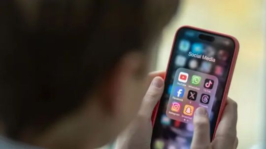 ¿pueden-demandar-a-las-redes-sociales-en-argentina?-lo-que-habilita-la-ley-y-lo-que-todavia-falta