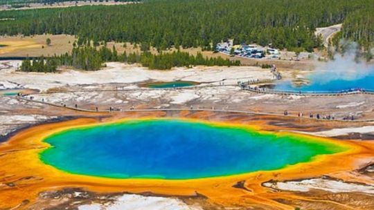 hallazgo-en-yellowstone-reconfigura-el-riesgo-volcanico:-que-significa-que-el-magma-sea-mas-superficial