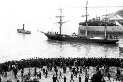 la-corbeta-uruguay-y-el-historico-rescate-de-la-expedicion-sueca-en-la-antartida