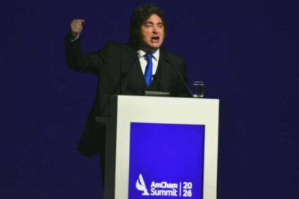 milei-en-amcham-summit:-“aceptar-mas-inflacion-para-crecer-es-una-basura”