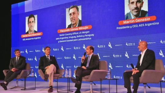 el-nuevo-circulo-rojo:-la-energia-toma-protagonismo-y-se-aferra-al-modelo-javier-milei-frente-a-la-crisis-fabril