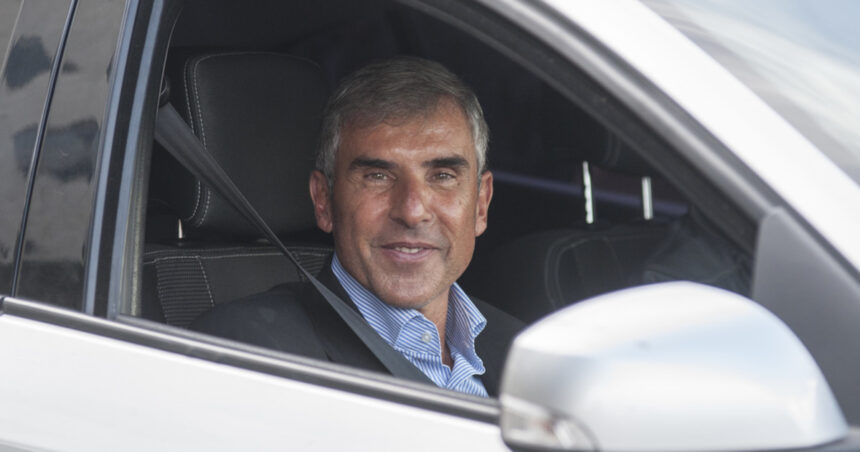 el-fiscal-profundiza-la-investigacion-por-los-vuelos-de-adorni-y-cita-al-funcionario-que-pago-los-pasajes-oficiales-del-jefe-de-gabinete