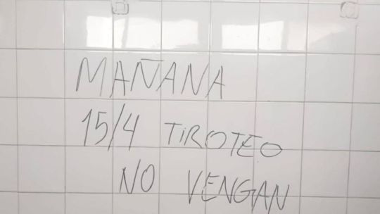 amenaza-de-tiroteo-en-un-colegio-de-la-falda:-despliegan-operativo-policial-y-crece-el-temor-tras-el-caso-santa-fe