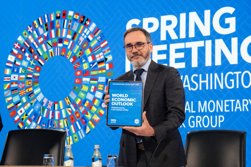 imf-trims-argentina-growth-outlook,-flags-global-risks-from-war