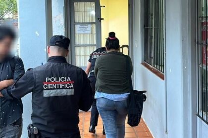 buscan-a-dos-sospechosos-por-un-robo-en-oficinas-del-paseo-bosetti-en-posadas