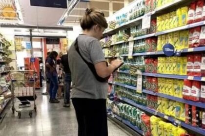 aumenta-el-uso-de-cuotas-para-alimentos-porque-los-sueldos-no-alcanzan,-segun-un-analista-financiero