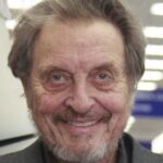 “es-absurdo-pensar-que-epstein-este-muerto”,-declaro-el-padre-de-elon-musk-en-rusia