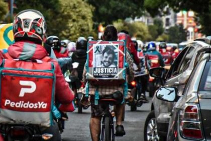 sin-delivery:-paro-y-marcha-de-repartidores-contra-pedidos-ya-y-rappi-en-cordoba