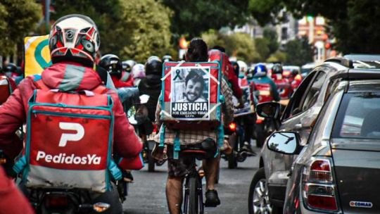 sin-delivery:-paro-y-marcha-de-repartidores-contra-pedidos-ya-y-rappi-en-cordoba