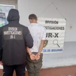 garupa-|-detuvieron-a-un-hombre-que-se-hacia-pasar-por-cortador-de-pasto:-llevaba-un-arma-de-fuego-y-un-machete