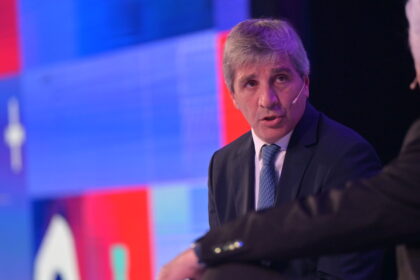 por-mas-que-ya-ceda-la-inflacion-y-el-gobierno-se-muestre-optimista,-el-partido-se-juega-hasta-el-minuto-90