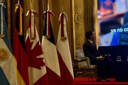 bajo-la-sombra-de-“la-compania”-rusa,-expertos-advierten-el-impacto-de-la-‘guerra-hibrida’-informativa-en-la-region