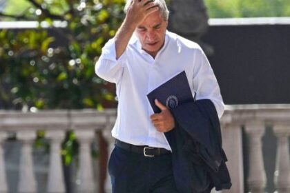 luis-caputo-says-argentina-has-cheaper-funding-options-than-bond-sale