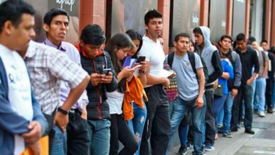 dan-una-mano-a-desempleados-que-no-tienen-ni-para-cargar-la-sube