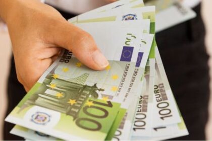 euro-hoy-y-euro-blue-hoy:-a-cuanto-cotiza-este-jueves-16-de-abril