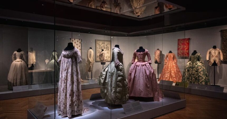 de-maria-antonieta-a-chanel:-como-el-siglo-xviii-sigue-influyendo-en-la-moda-actual