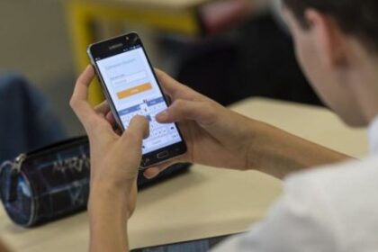 sin-celulares:-la-medida-de-una-escuela-correntina-para-mejorar-la-atencion-de-los-alumnos