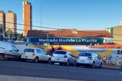 posadas-|-comerciantes-de-«la-placita»-apuestan-al-cambio-de-clima-para-reactivar-las-ventas-de-indumentaria