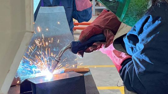 la-odisea-de-sostener-las-metalurgicas-abiertas:-testimonios-de-7-industriales-que-cuentan-su-dia-a-dia