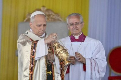el-papa-enfrenta-a-trump:-“el-mundo-esta-siendo-devastado-por-un-punado-de-tiranos”
