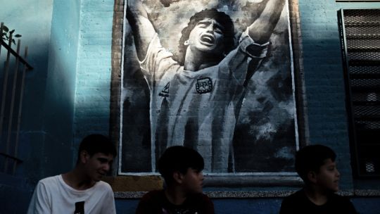 lagrimas,-horror-y-escandalo:-una-mirada-retrospectiva-a-como-colapso-el-primer-juicio-por-muerte-de-maradona