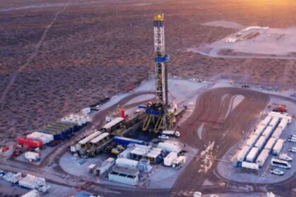 palermo-aike,-el-“nuevo-vaca-muerta”:-santa-cruz-busca-atraer-inversiones-para-un-yacimiento-con-potencial-de-10.000-millones-de-barriles