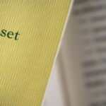 escandalo-en-francia:-115-escritores-dejan-la-editorial-grasset-tras-el-despido-de-su-director