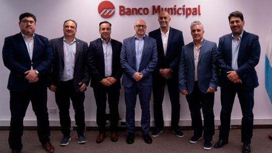 concejales-de-cordoba-y-rio-tercero-viajaron-a-rosario-para-estudiar-el-unico-banco-municipal-del-pais